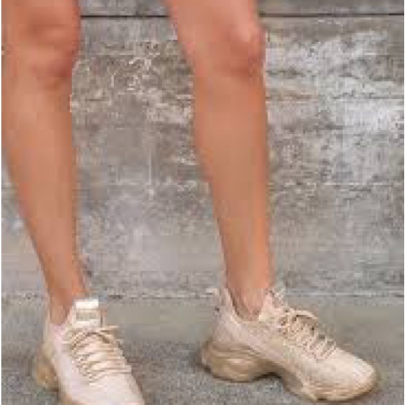 Steve Madden Maxima Sneaker - Picture 6 of 6